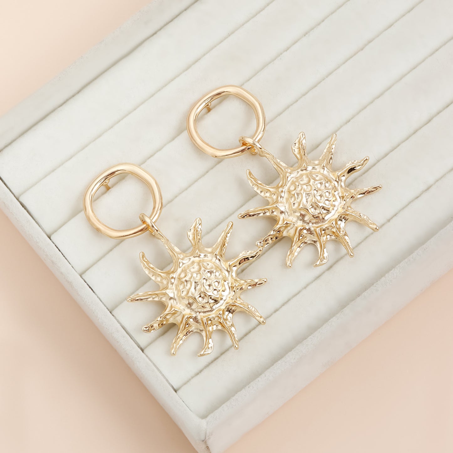 Pendientes vintage de girasol geométricos en aleación de zinc con acabado chapado para mujer