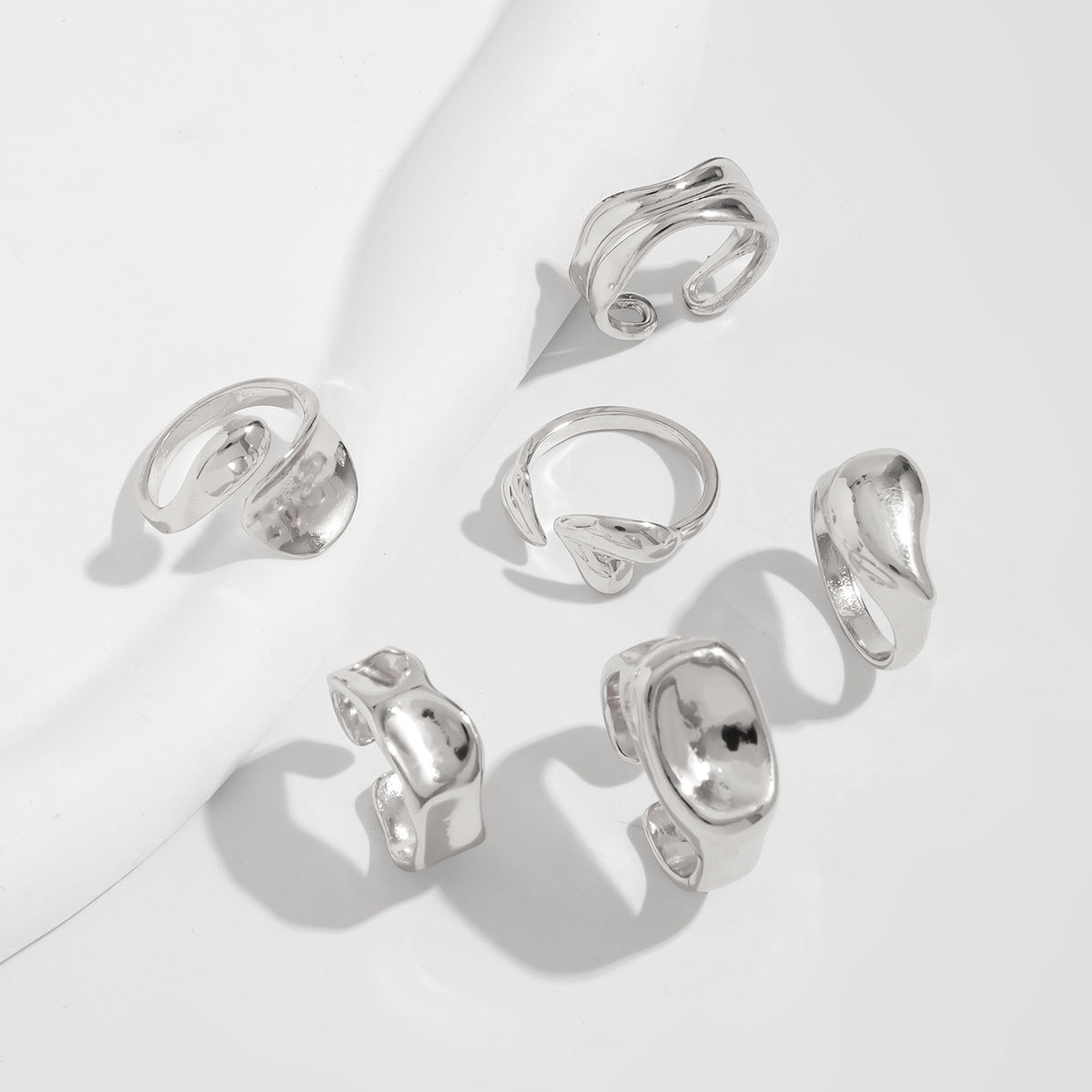 Set di anelli da donna minimalisti con fiocco e forma geometrica in lega, con finitura placcata effetto lava