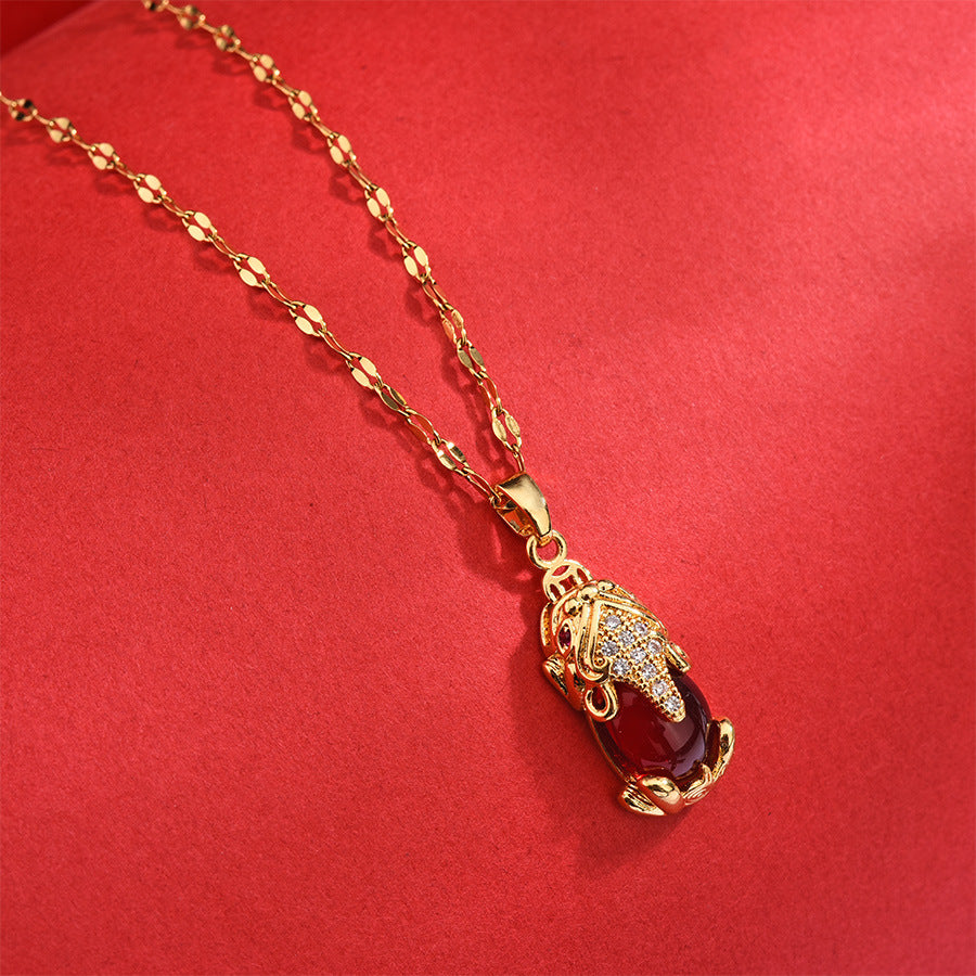 Chinese Style Pixiu Pendant Necklace for Women and Men in Titanium Steel with Gold Plating, Minimalist Lockbone Chain Design