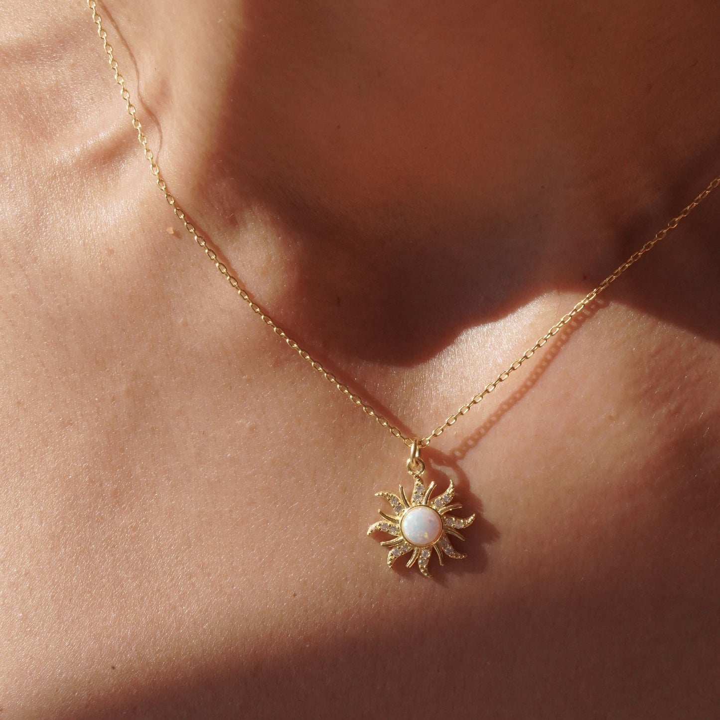 Retro Artistic Geometric Opal Pendant Necklace with Micro-Paved Zirconia on Copper Chain for Women