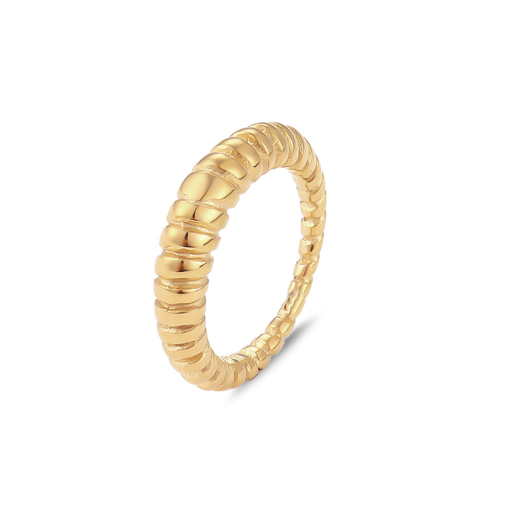 Fashionable OL Style Geometric Heart-Shaped Stainless Steel Hollow Twisted Ring with Plating Finish for Women