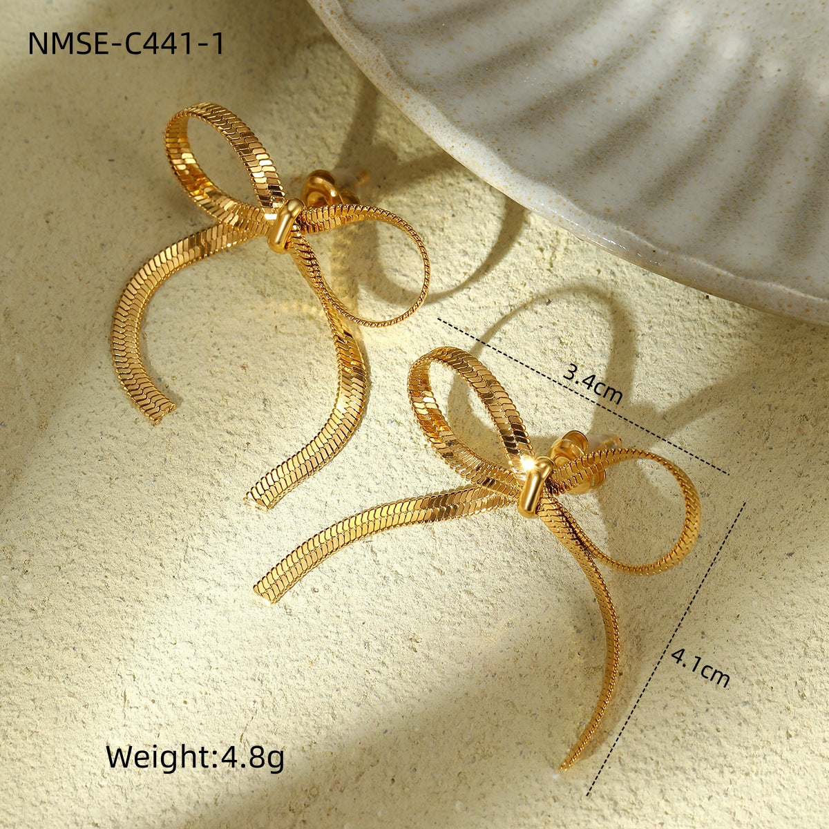 Vintage Bowknot Heart-Shaped Titanium Steel Stud Earrings with Plating Finish for Women