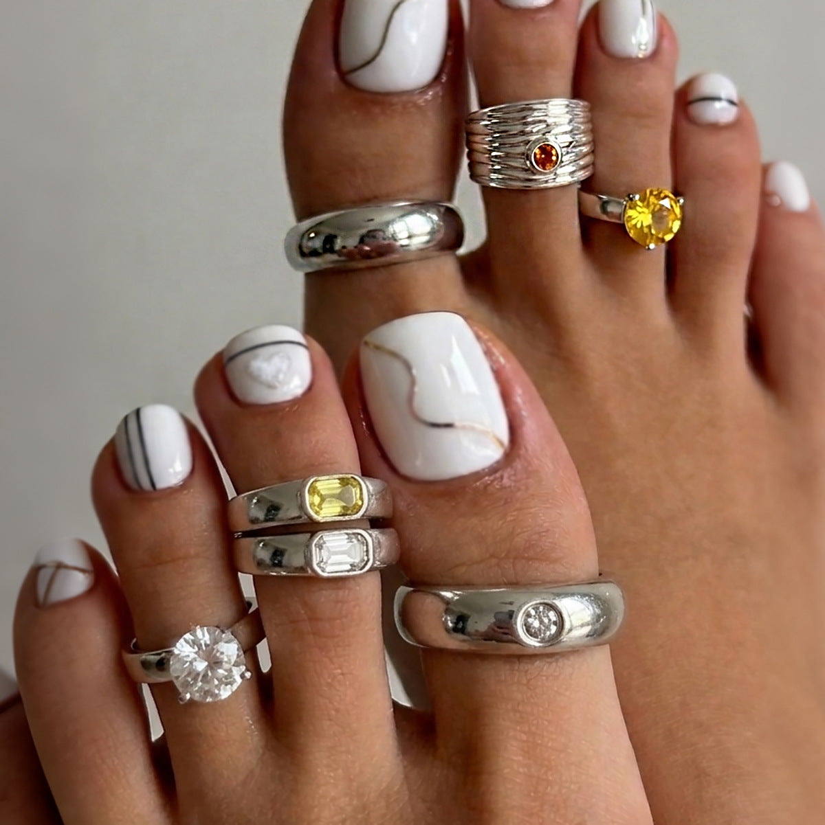 Geometric Alloy Inlaid Rhinestone Wide Band Toe Ring for Women