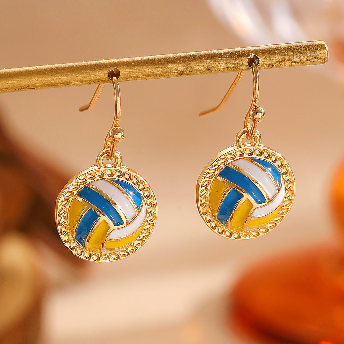 Set di Collana, Bracciale e Orecchini con Pendente a Sfera in Lega di Zinco Placcata Sportiva e Perle per Donna