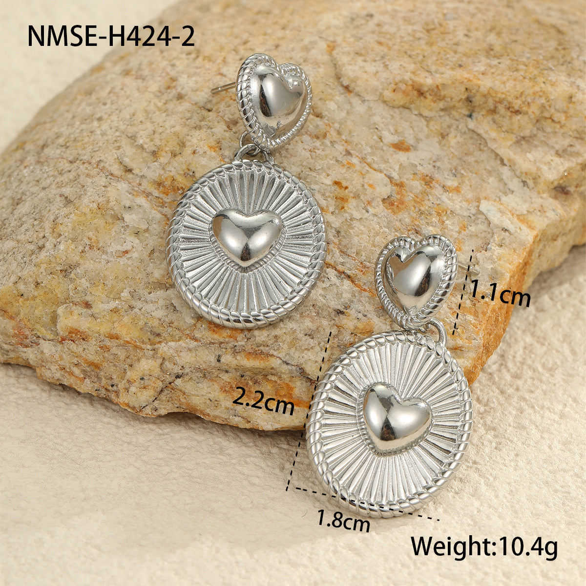 Fashionable Heart-Shaped Titanium Steel Earrings for Women with Electroplated Finish and Geometric Design