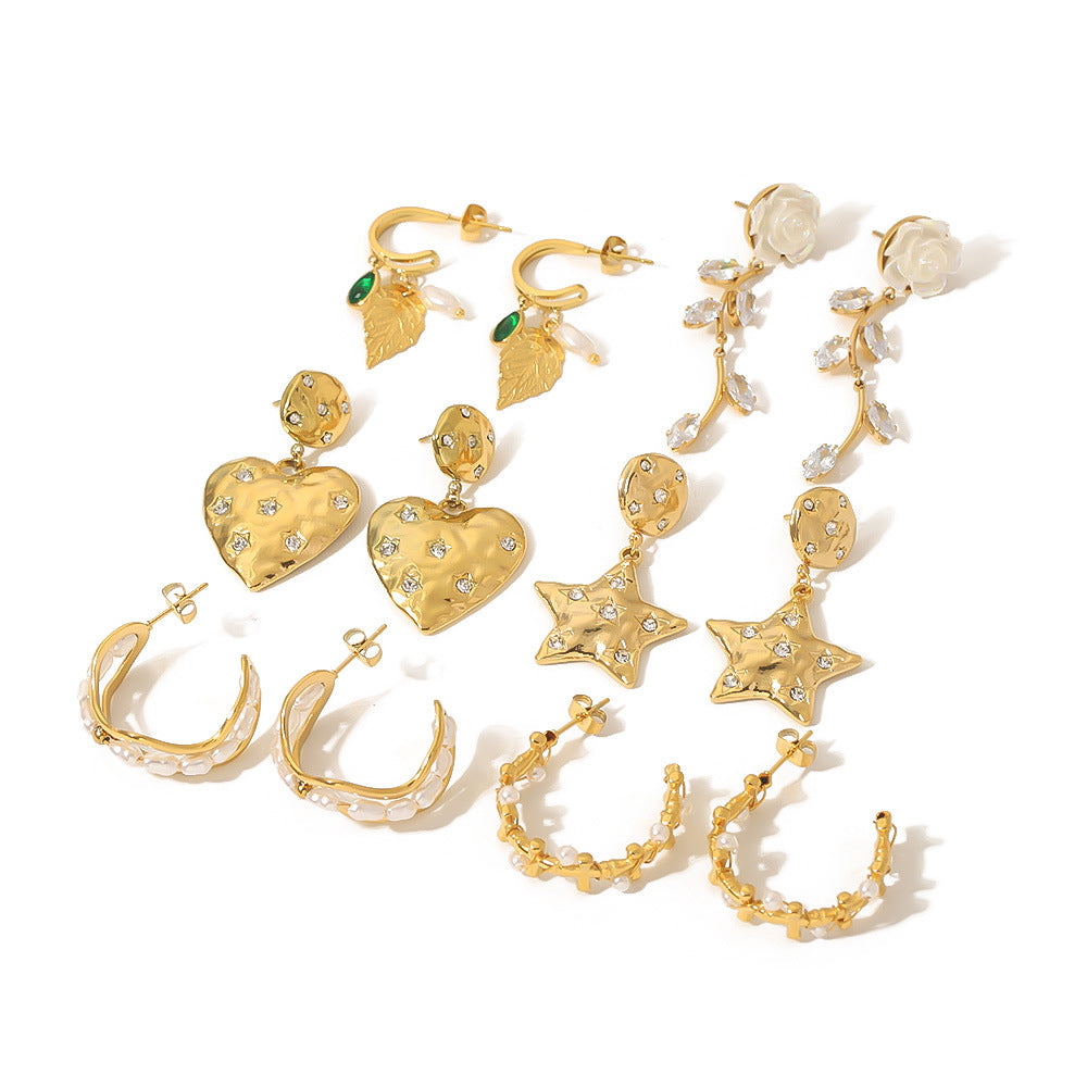 Orecchini Pendenti Minimalisti a Forma di Cuore, Stella, Foglia o Geometrica in Acciaio Inox con Placcatura in Oro 18K e Intarsi di Zirconi
