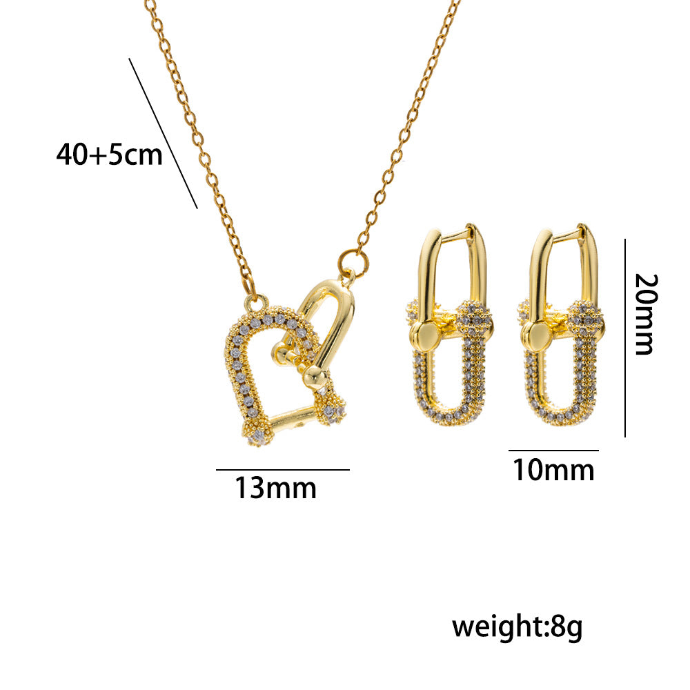 Light Luxury Fashion Double Ring U-Shape Horseshoe Copper Zircon PVD Gold Plated Pendant Titanium Steel O-Chain Necklace for Women