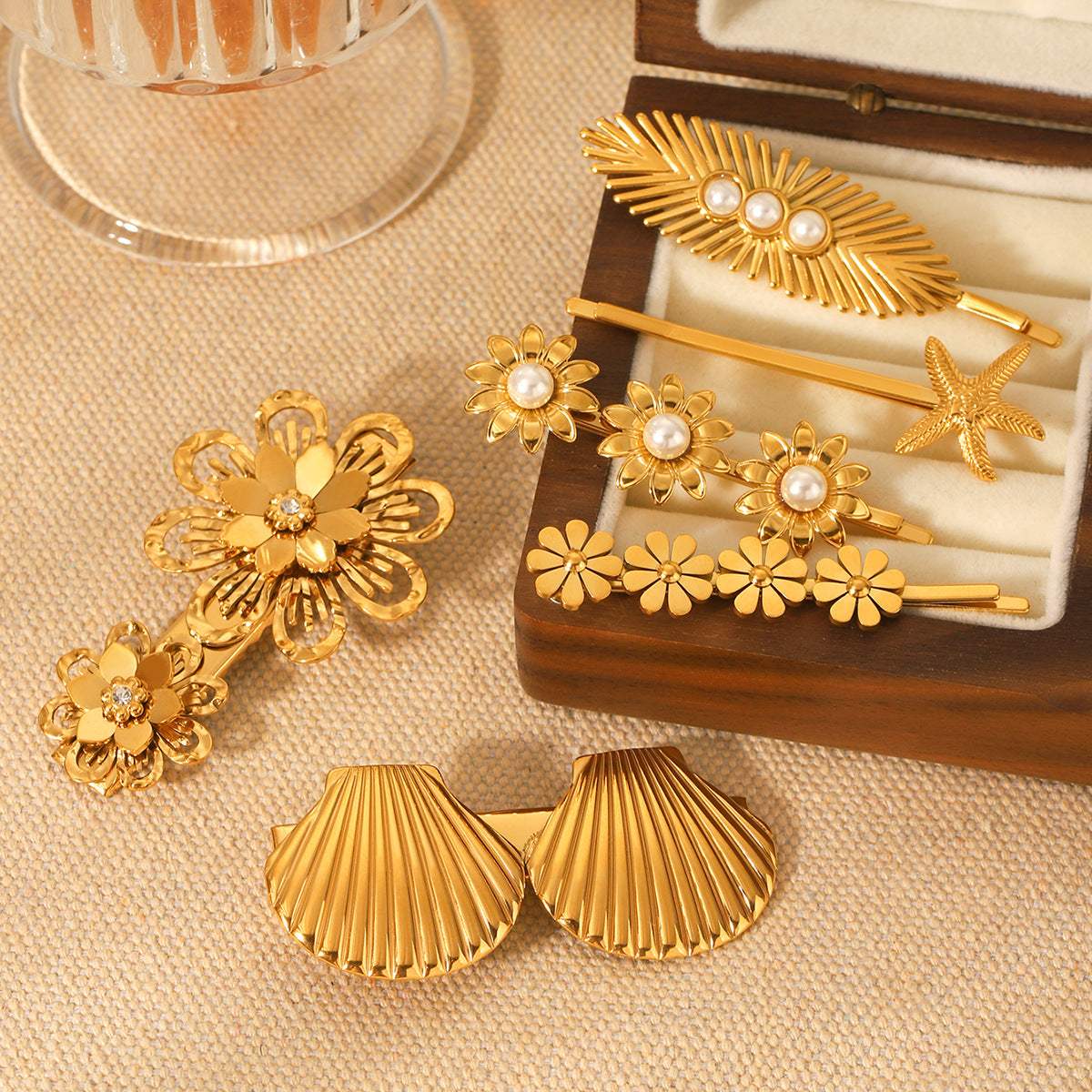 Ins Style 18K Gold Plated Stainless Steel Hair Clip with Pearl and Flower Design for Women