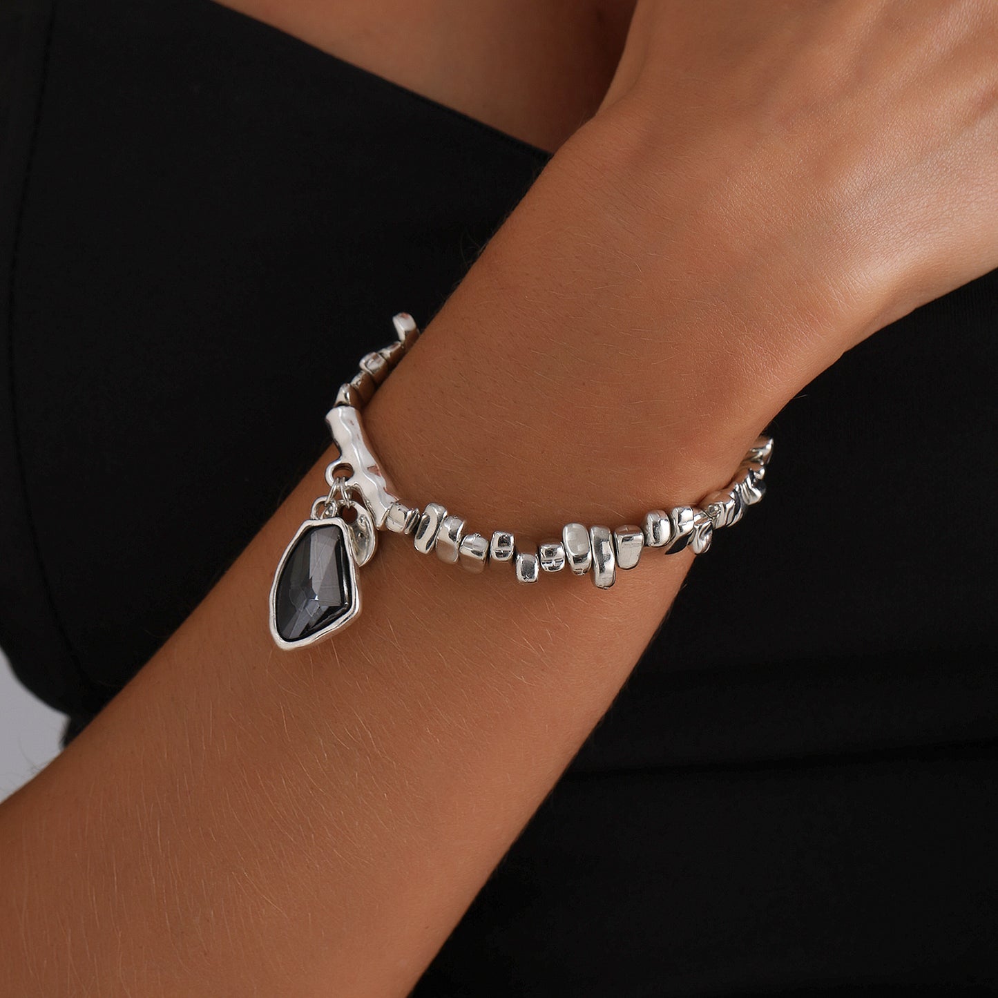 Elegant Geometric Alloy Plated Pendant Necklace for Women