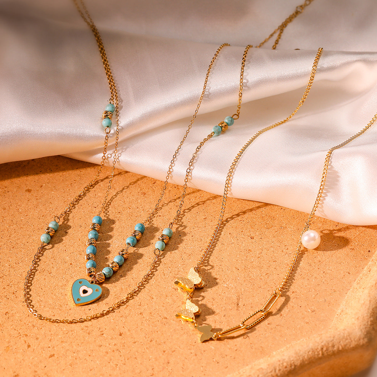 Collana con Ciondolo a Cuore Occhio di Allah in Stile Bohémien in Acciaio al Titanio per Donna