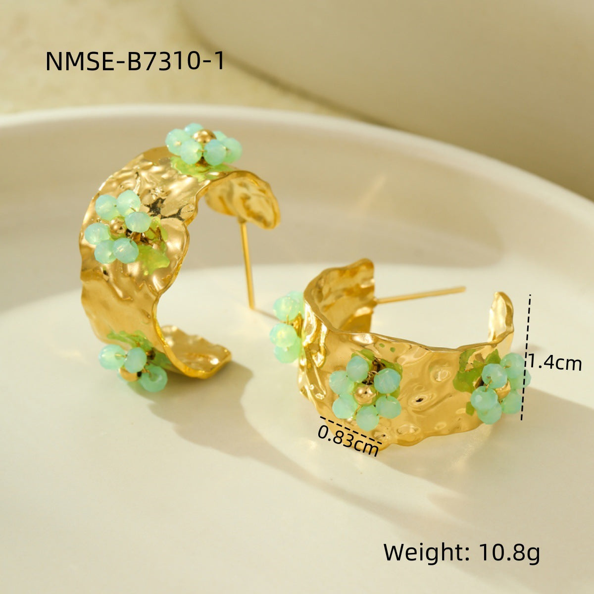 Pendientes de Acero Inoxidable Texturizado en Forma de C Estilo Vintage con Zircón Colorido y Perlas, Bañados en Oro de 18K