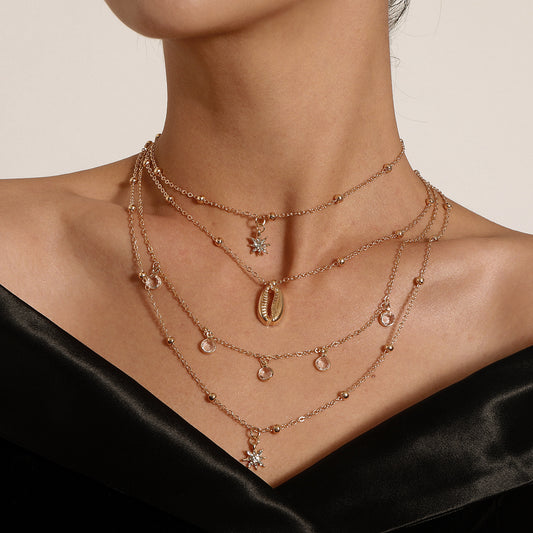Collana pendente a stella di David multilivello in stile retrò hip-hop da donna con intarsio in strass e base in lega con finitura placcata oro lucida