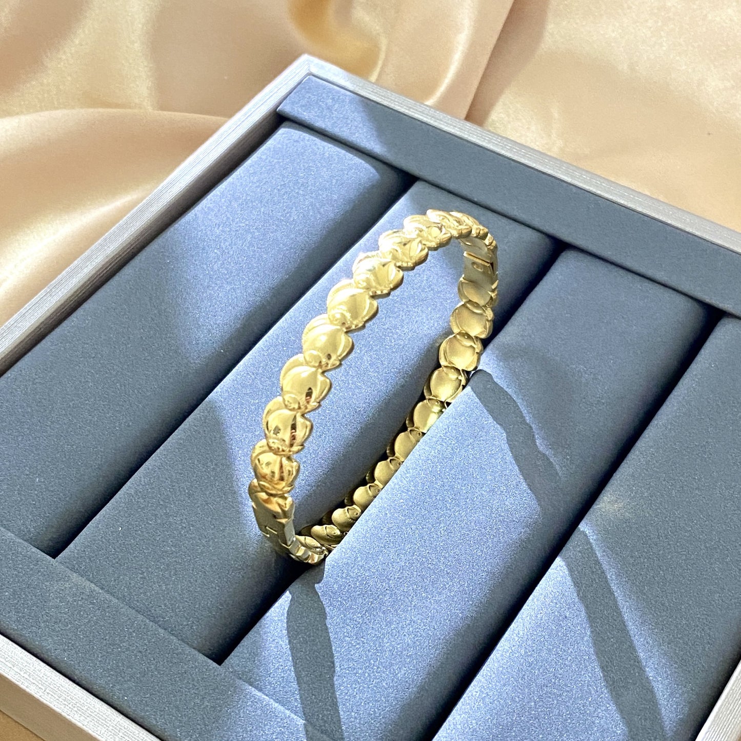 Minimalist Stainless Steel Cute Fish Shape Bracelet for Women Daily Wear