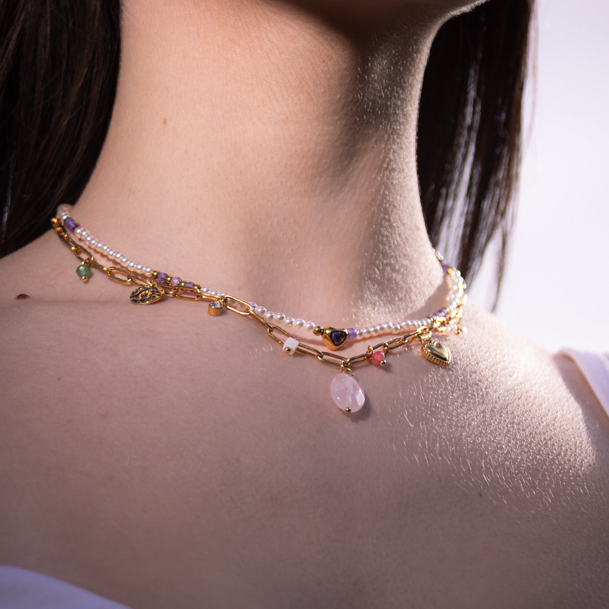 Collana da donna minimalista con pendente di perle e zirconi in acciaio inossidabile con finitura placcata
