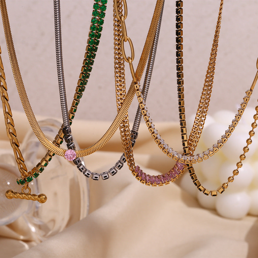 Collana con Pendente Geometrico alla Moda da Donna Acciaio Inossidabile Placcato Oro 18K con Zirconi Micro-Incastonati
