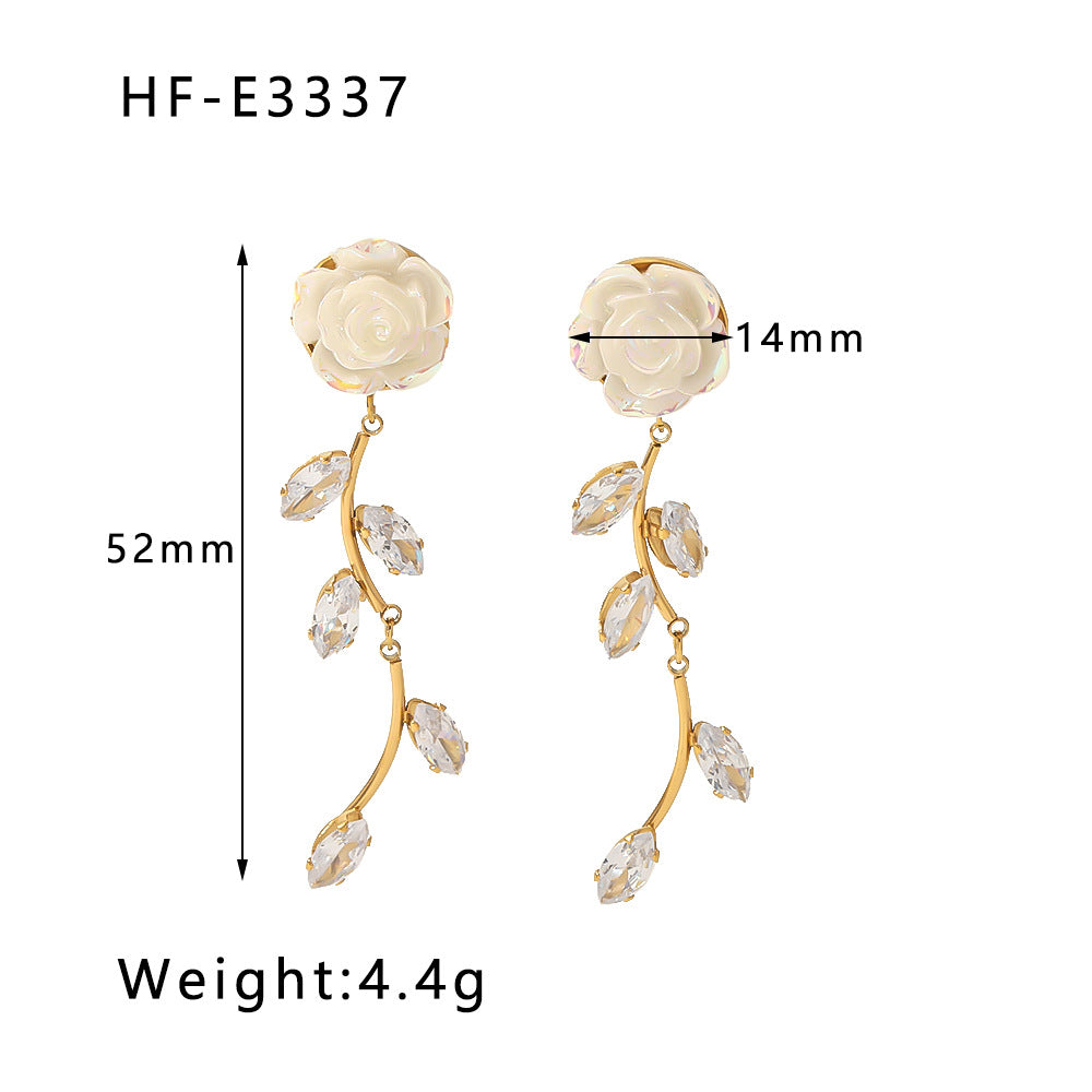 Orecchini Pendenti Minimalisti a Forma di Cuore, Stella, Foglia o Geometrica in Acciaio Inox con Placcatura in Oro 18K e Intarsi di Zirconi