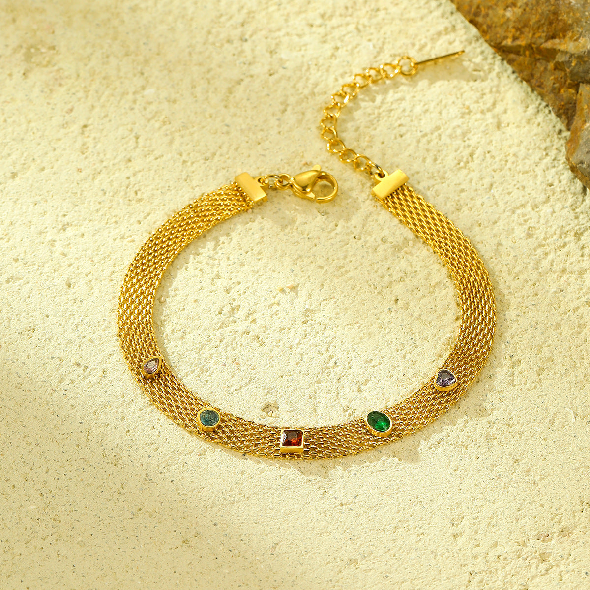 Set di Collana in Acciaio Inossidabile con Motivo Geometrico in Stile Ufficio, con Accenti in Zircone e Finitura Placcata
