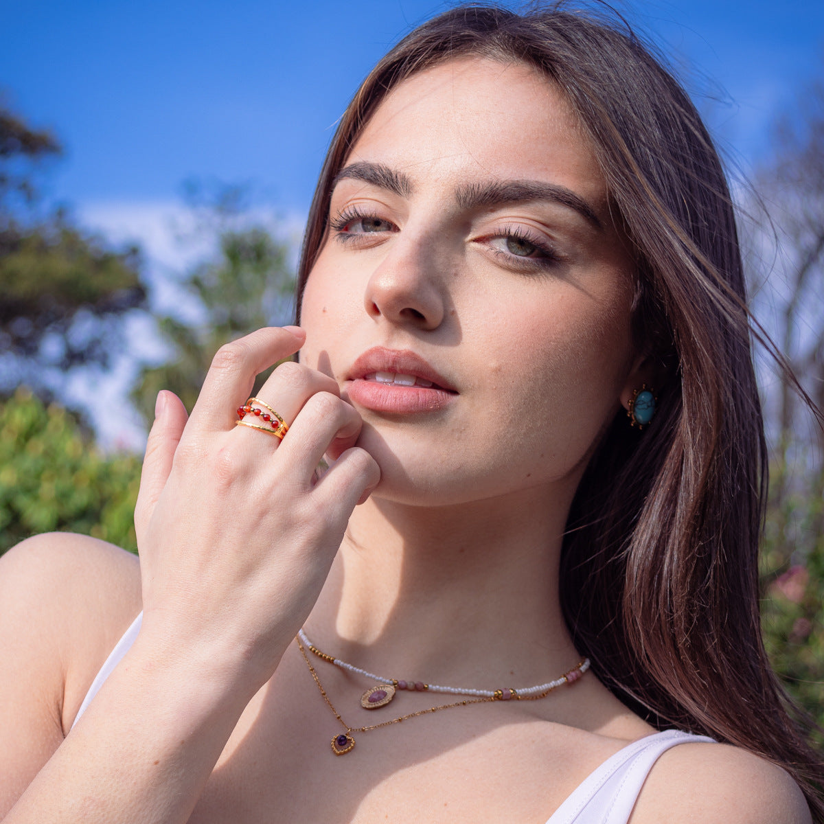 Anello Aperto Regolabile da Donna Minimalista Ispirato al Vintage Realizzato in Acciaio Inossidabile con Intarsio in Pietra Naturale e Finitura Placcata