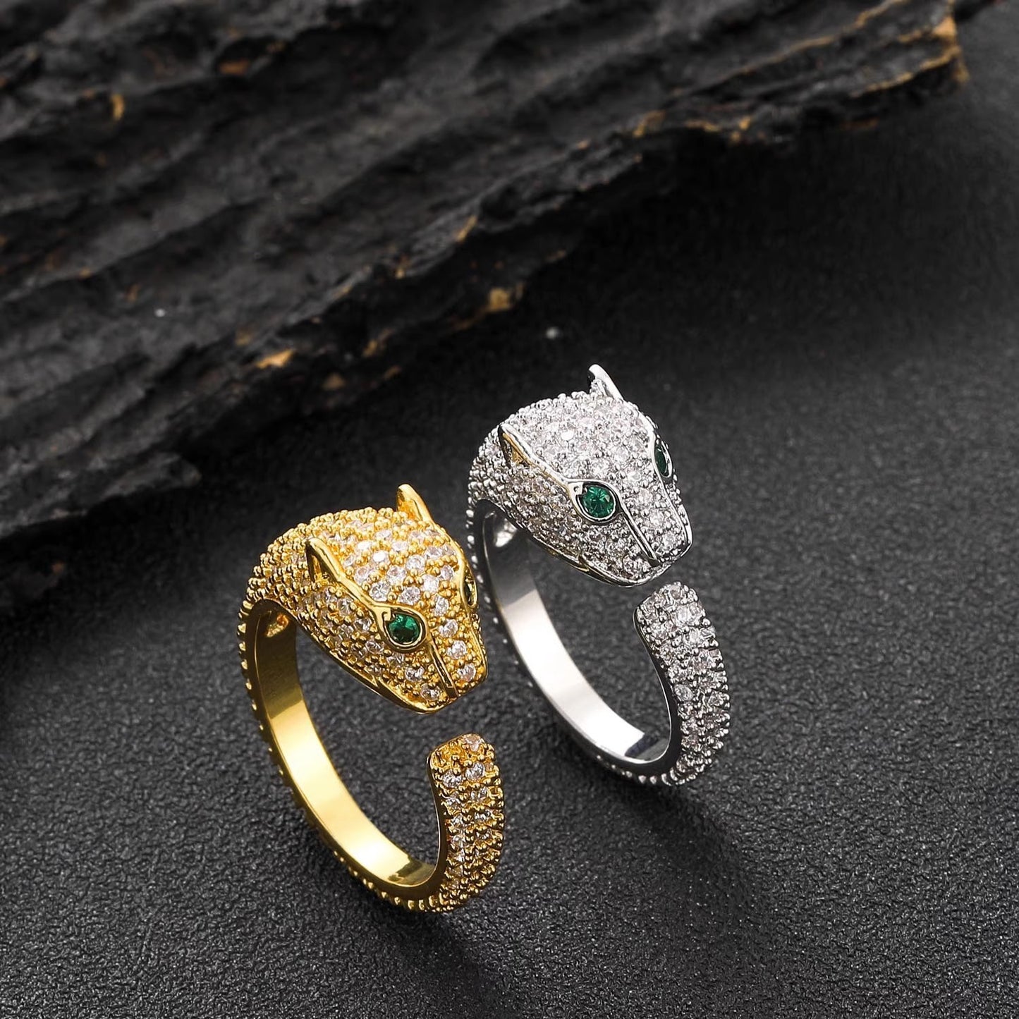 Anello Aperto a Testa di Leopardo da Donna con Intarsio Completo di Strass con Finitura Placcata in Rame Design Animale Minimalista Anello Statement