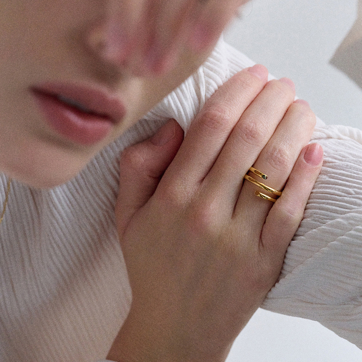 Geometric Stainless Steel Titanium Steel Ring for Women with Plating Finish Fashionable Minimalist Jewelry