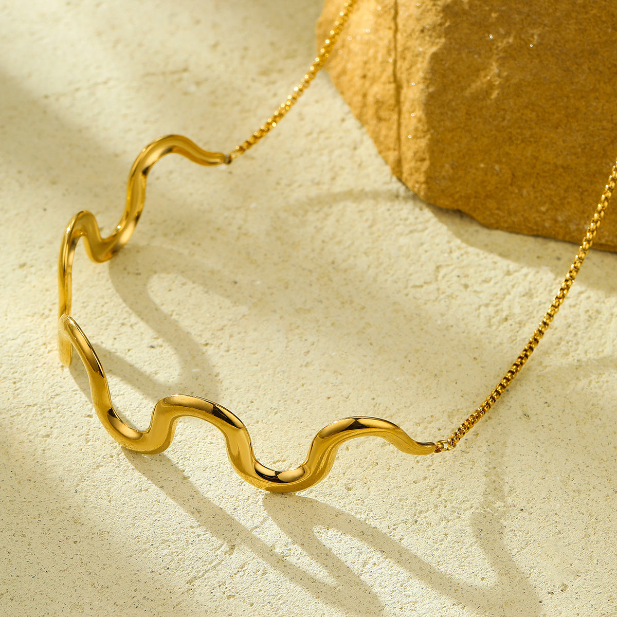 Set di Collane da Donna alla Moda in Acciaio al Titanio a Forma di Onda con Placcatura in Oro 18K