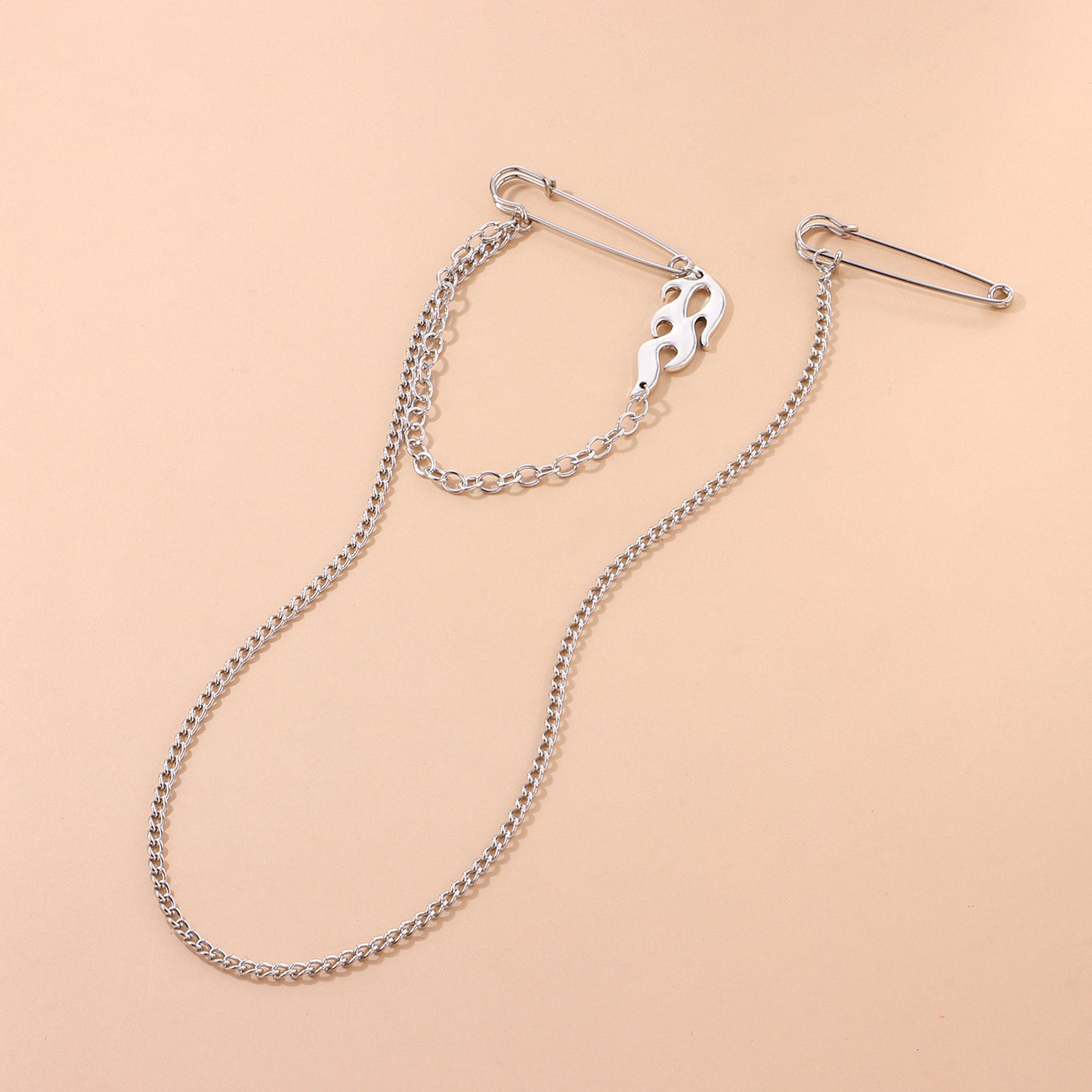 Geometric Vintage Punk Alloy Plated Brooch for Women - Dark Gothic Style, Retro Hip-Hop Flame Chain Accessory