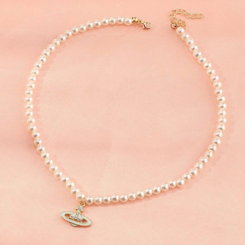 Collana con Ciondolo a Pianeta in Resina Fatta a Mano per Ragazze con Catena di Perle, Gioielli Stile Principessa a Forma di Cuore
