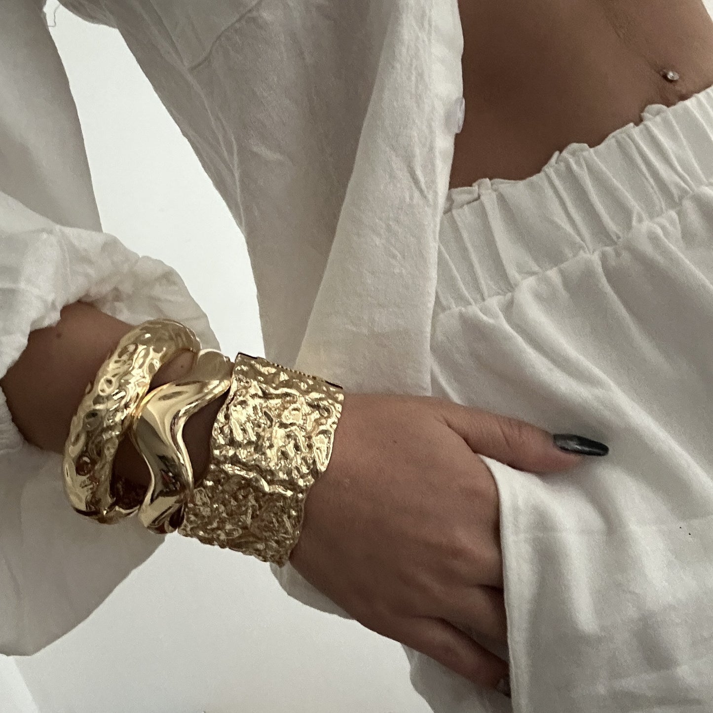 Minimalist Geometric Plated Alloy Cuff Bracelet for Women