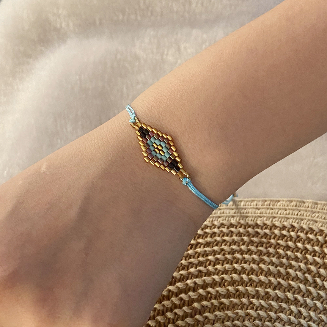 Bohemian Beaded Braided Bracelet for Women with Rhombus Shape and Geometric Pattern