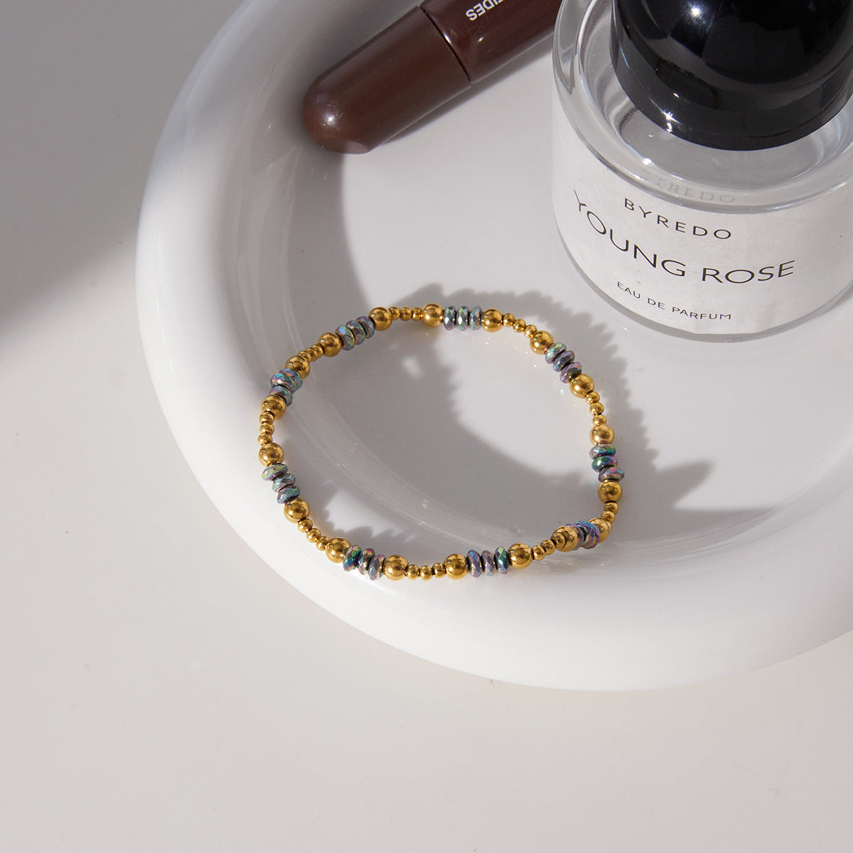 Pulsera de muelle de acero inoxidable geométrico para mujer con acabado chapado, accesorio de moda minimalista de lujo ligero