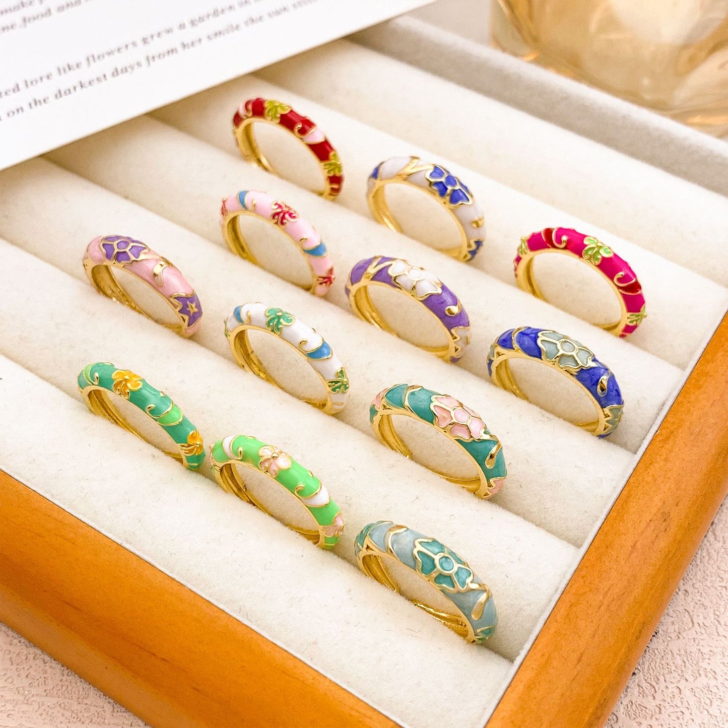 Anello da donna in lega smaltata floreale elegante di lusso