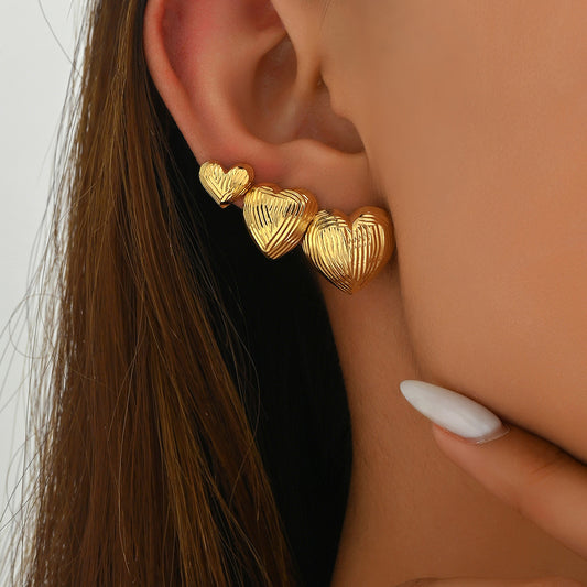 Eleganti orecchini geometrici a forma di cuore da donna con placcatura in rame e perni in acciaio inossidabile