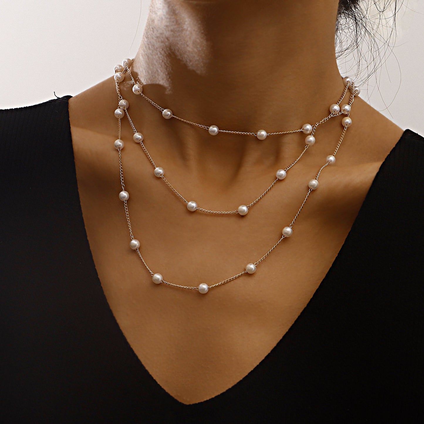 Minimalist Geometric Alloy Pendant Necklace for Women with Plated Finish and Multi-Layer Pearl Chain