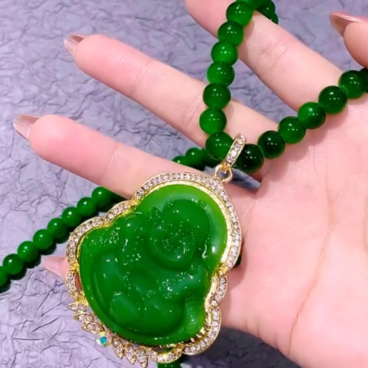 Collana con ciondolo Budda che ride dal design originale con intarsio in agata rossa per donne e uomini, catena lunga a strati per maglione
