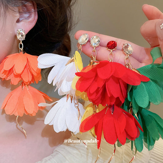 Retro Elegant Floral Tassel Stud Earrings for Women with Metal Posts and Chiffon Accents