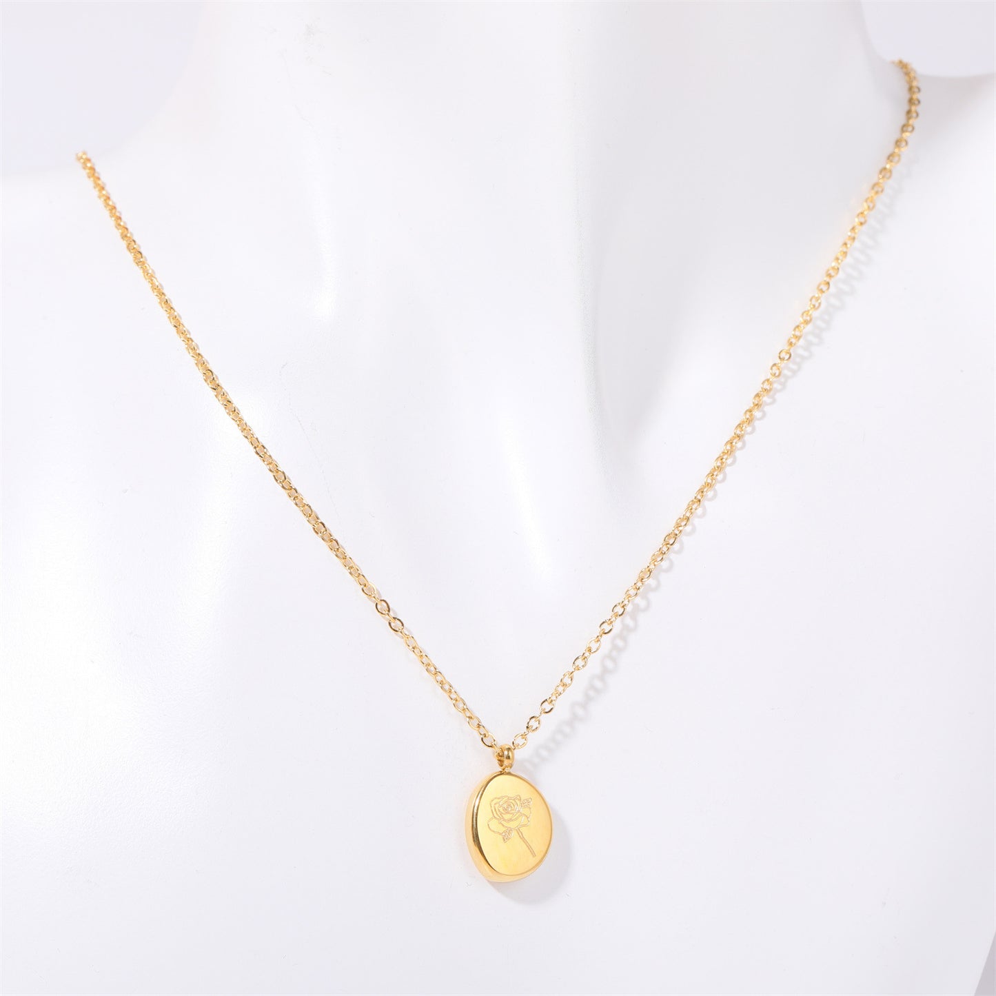 Geometric Oval Pendant Necklace in Titanium Steel with 18K Gold Plating for Women and Men