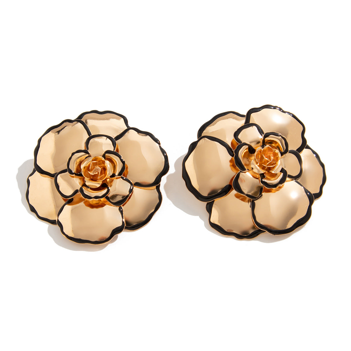 Collana girocollo vintage in metallo floreale con design a petali smaltati e nastro in velluto