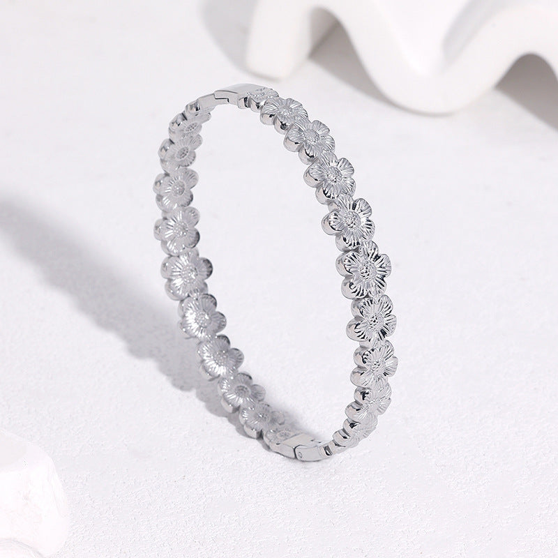 Sweet Minimalist Gold Plated Stainless Steel Floral Bracelet