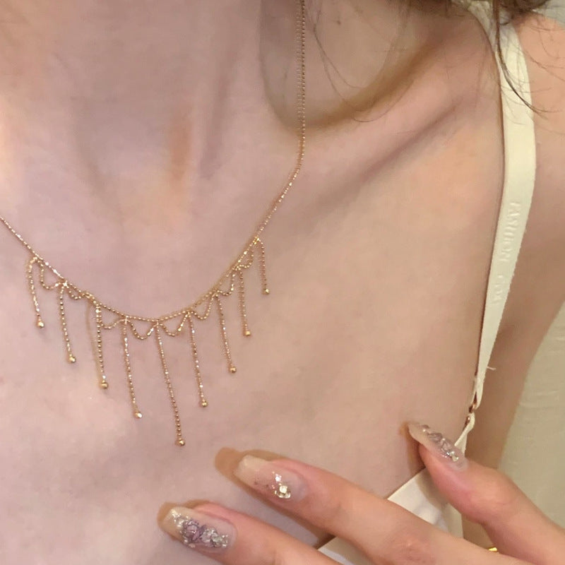 Collana girocollo geometrica minimalista da donna in metallo placcato, leggera