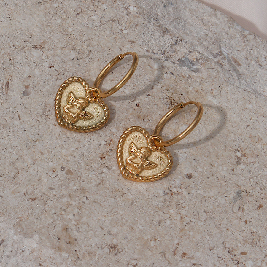 Vintage-Inspired Irregular Heart-Shaped Stainless Steel Earrings with 18K Gold Plating and Fringe Detail