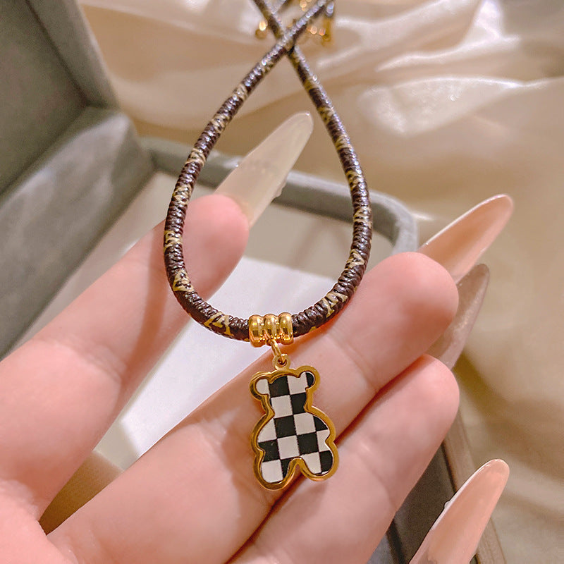 Casual Elegant Gold Plated Checkered Animal Titanium Steel Necklace