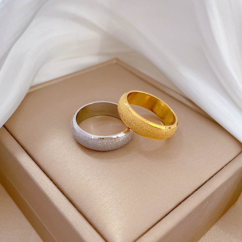 Anillo minimalista de acero de titanio geométrico para hombres y mujeres, anillo pulido con forma de corona, para clubwear y uso diario