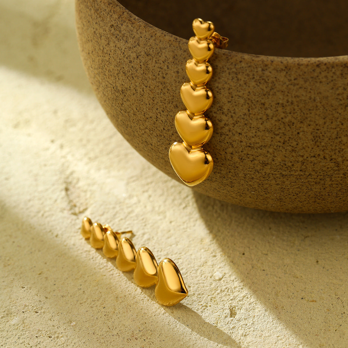 Pendientes de acero de titanio con forma de corazón estilo INS con borlas, chapados en oro de 18 quilates, joyas de mujer modernas y elegantes
