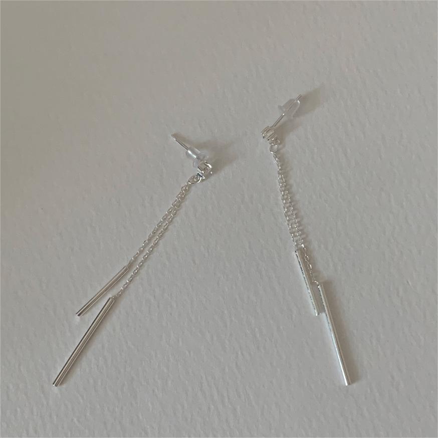 Pendientes largos minimalistas de estilo coreano, de plata de ley 925 con cubos geométricos facetados y acabado chapado