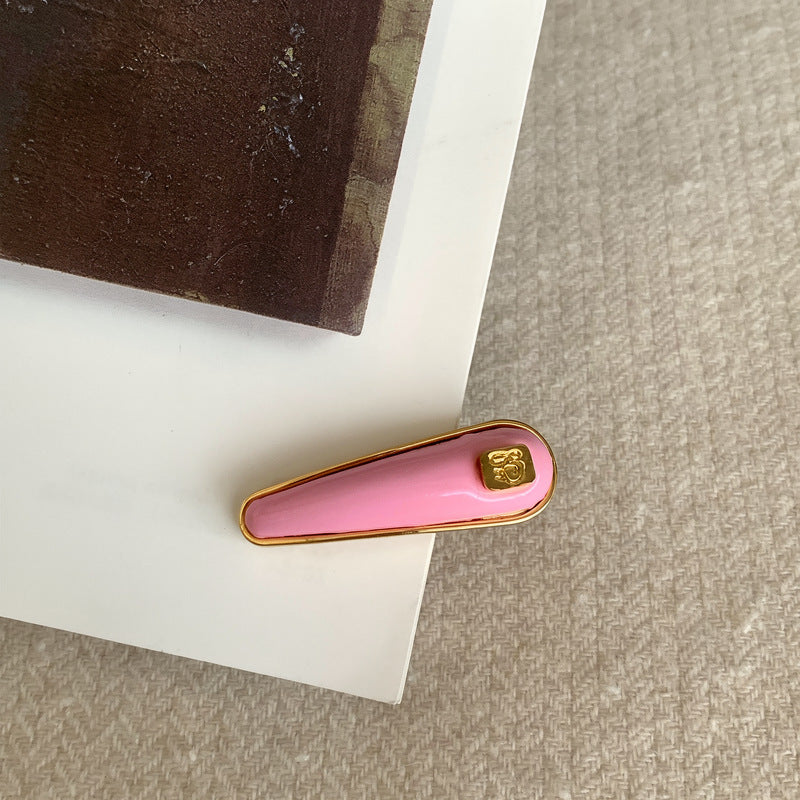 Elegant Minimalist Metal Duckbill Hair Clip with Teardrop Shape for Women, Plated Finish, Versatile Everyday Hair Accessory