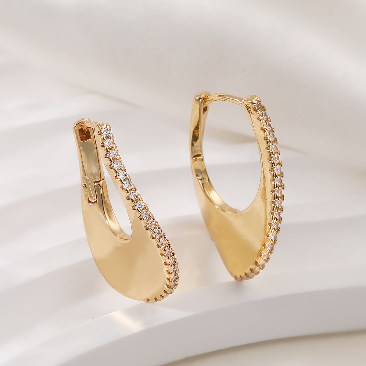 Minimalist Elegant Irregular Geometric Cubic Zirconia Brass 18K Gold Plated Earrings