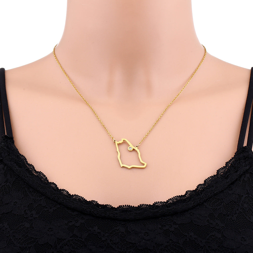 Collana con Ciondolo Geometrico in Acciaio Inossidabile da Donna con Ciondolo in Acciaio al Titanio e Finitura Placcata