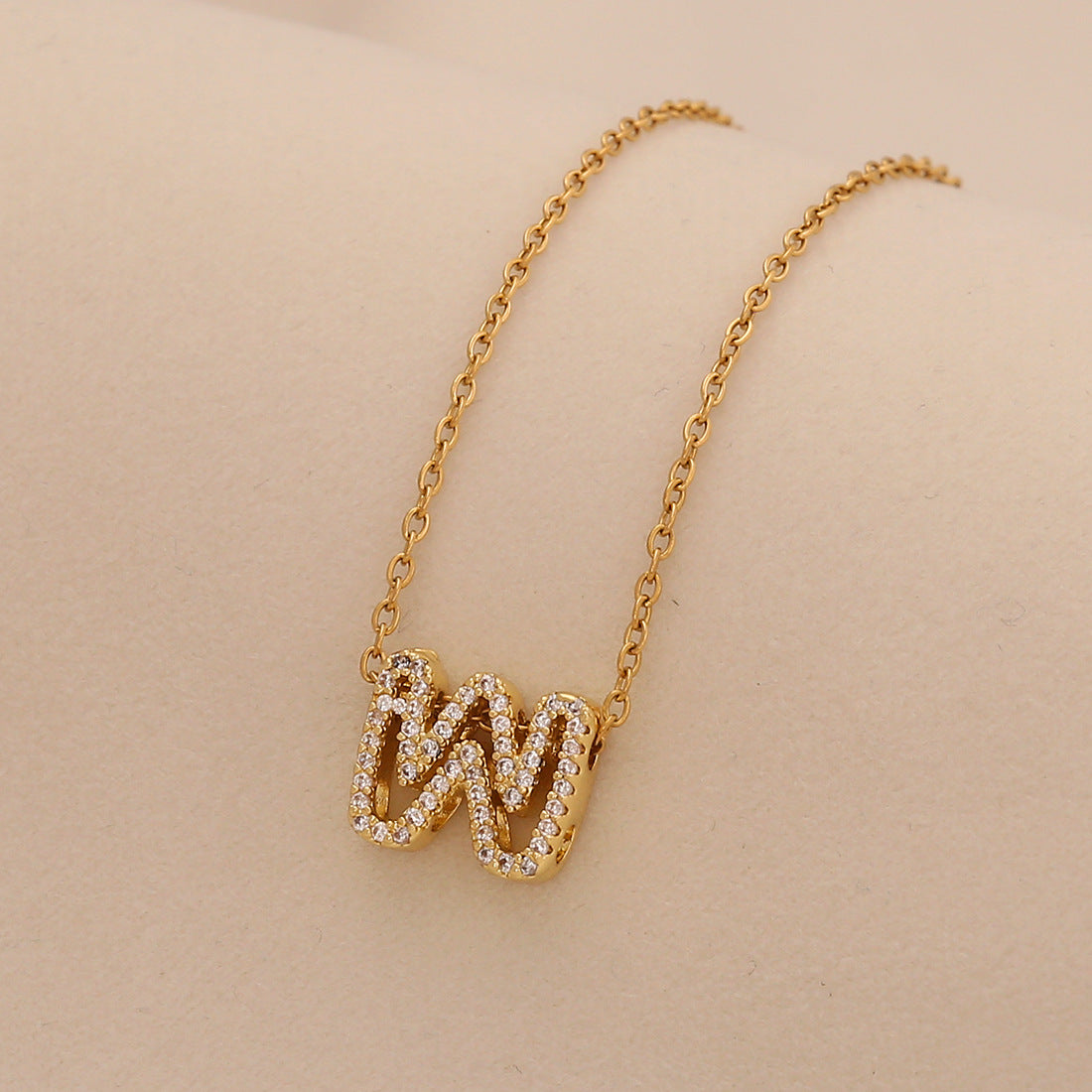 Minimalist Letter-Shaped Stainless Steel Pendant Necklace for Women with Versatile Clavicle Design
