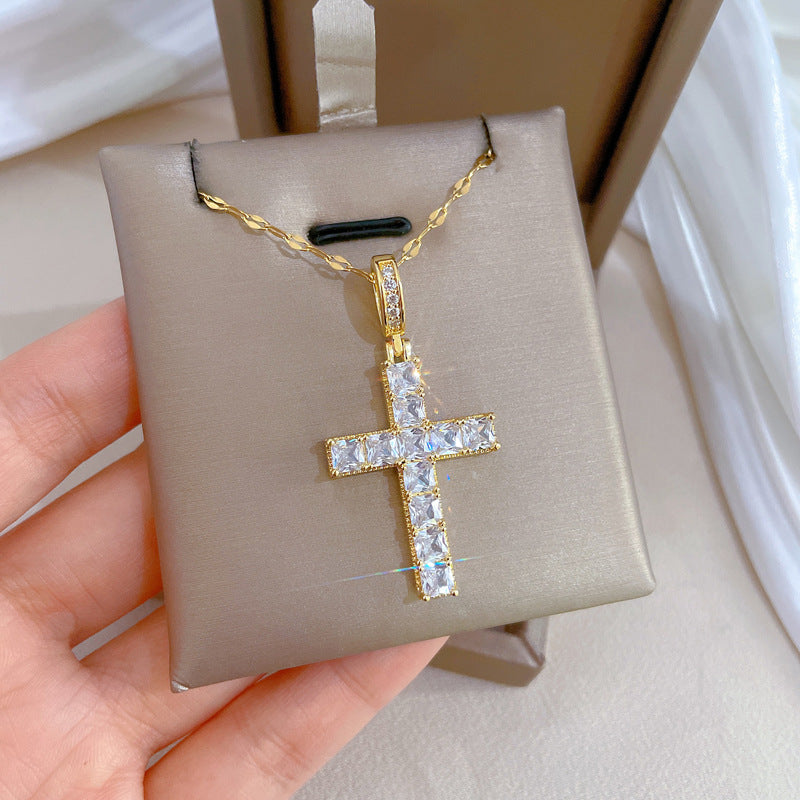 Collana con Pendente a Luna Geometrica Minimalista per Donne e Uomini, Catena Sottile in Acciaio Inossidabile con Accenti di Strass