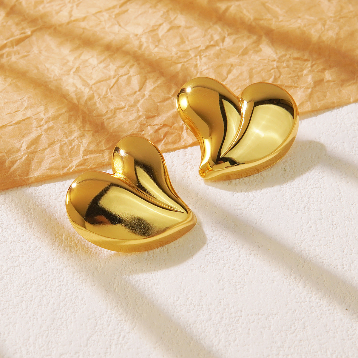 Vintage Luxury Heart Shaped Stainless Steel Stud Earrings for Women